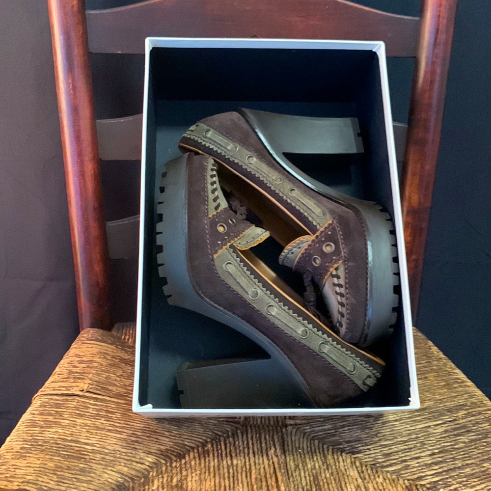 Yves Saint Laurent Diane 90 Moccasin suede pumps - Picture 3 of 6